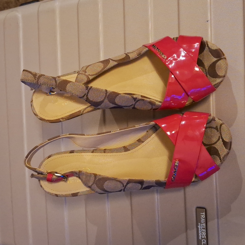 Coach fuschia wedge sandal size 8